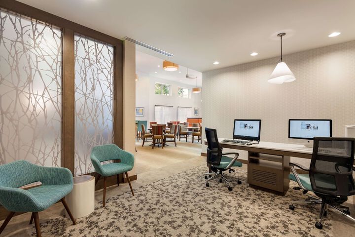Business Center 25 of 26