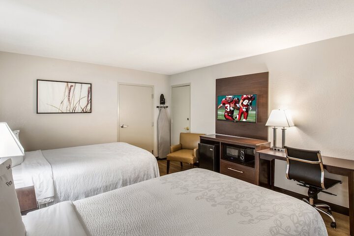 Red Roof Inn PLUS+ Dallas – Addison