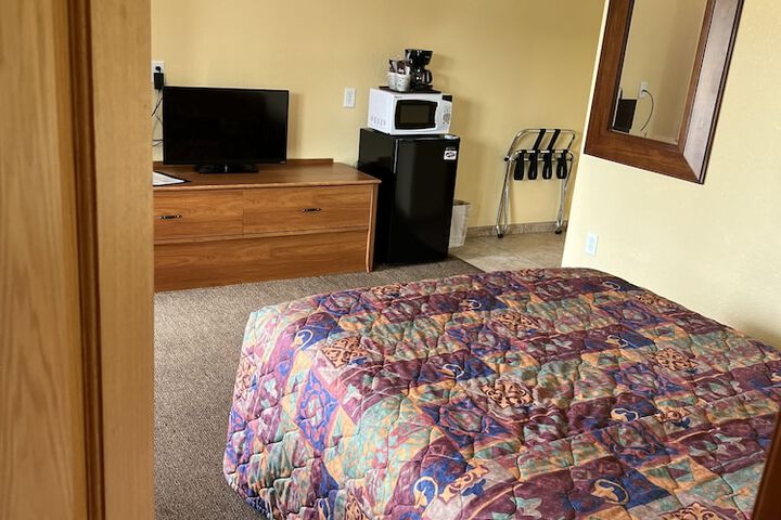 Room 62 of 443
