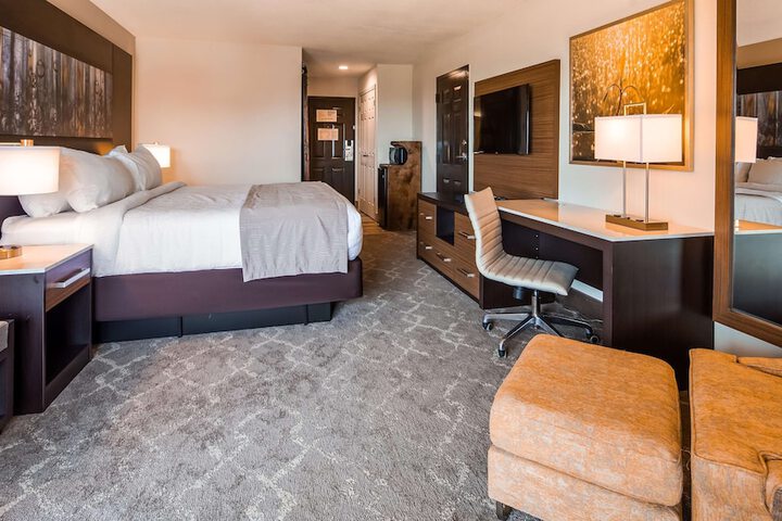 Room 9 of 27