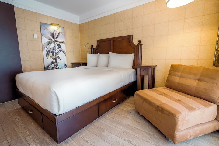 Room 37 of 109