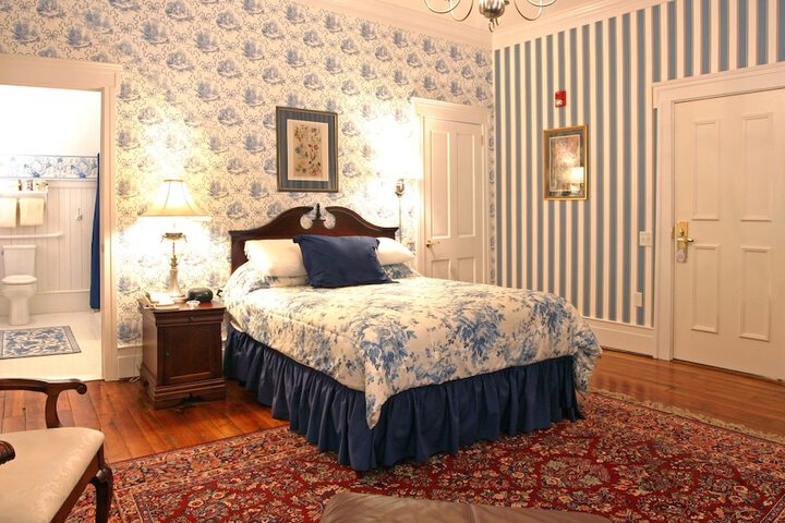 Room 16 of 65