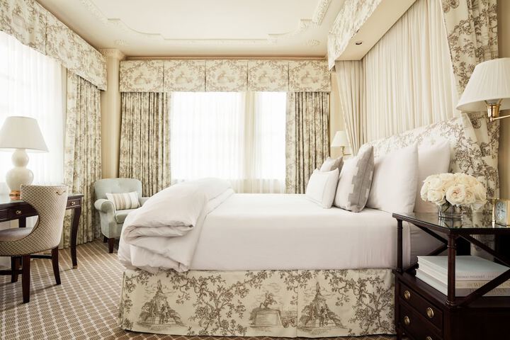 Room 28 of 49