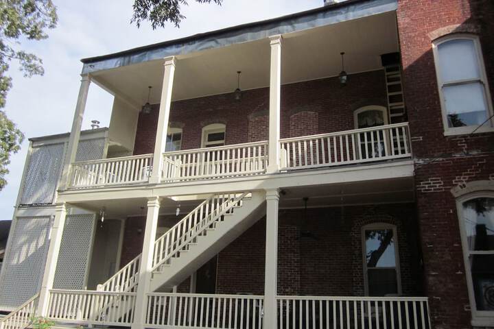 Hotel 6 of 74