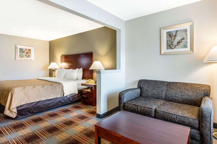 Room 9 of 29