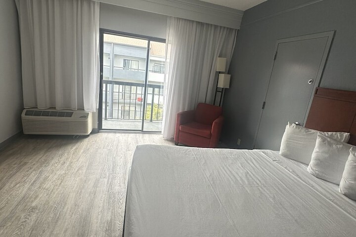 Room 47 of 72