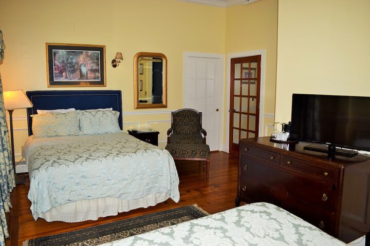 Room 28 of 36