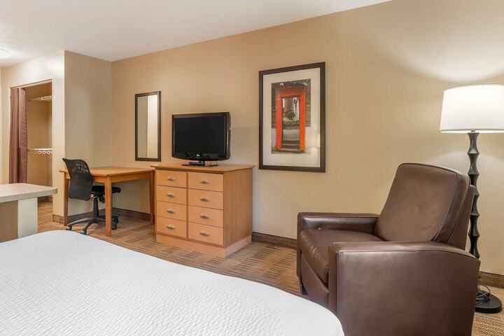 Extended Stay America Suites Cleveland Great Northern Mall