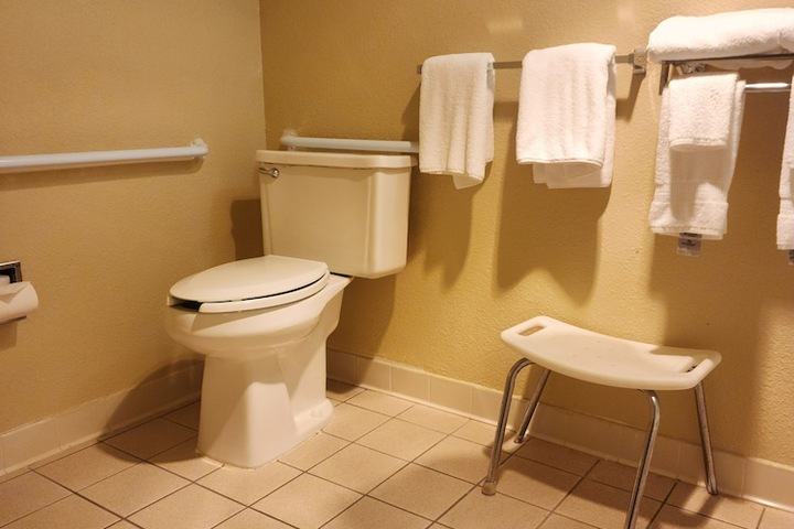Room 42 of 61