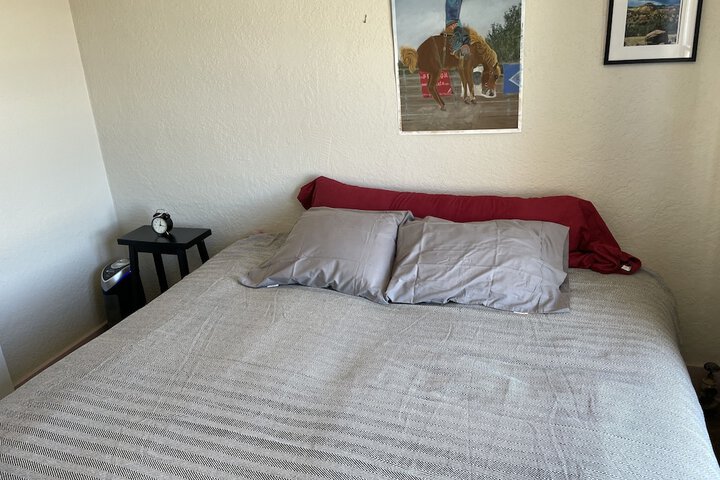 Room 28 of 104