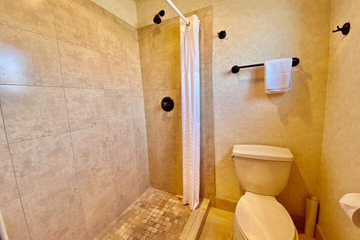Room 55 of 100