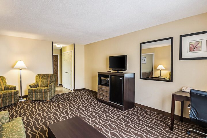 Quality Inn & Suites Frostburg - Cumberland