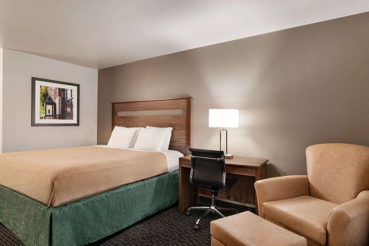 Room 16 of 26