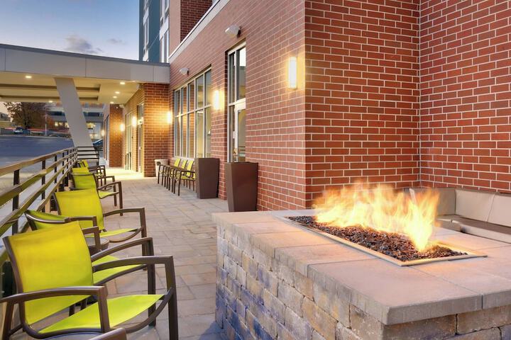 Terrace/Patio 31 of 32