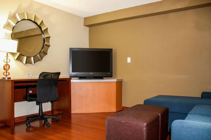 Room 69 of 104