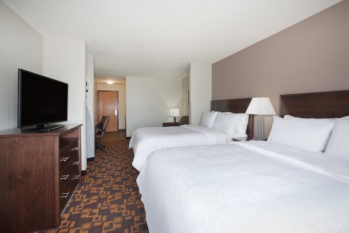 Holiday Inn Express & Suites Yankton by IHG