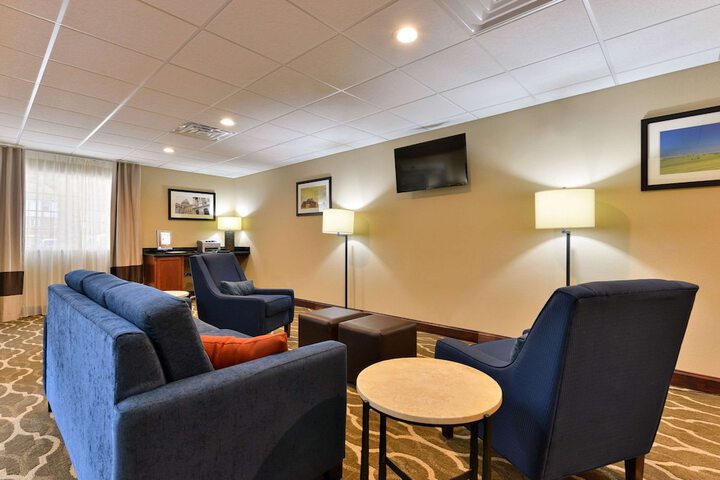 Hotel Interior 6 of 28