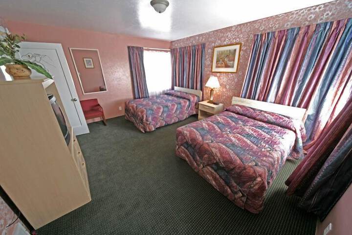 Room 44 of 48