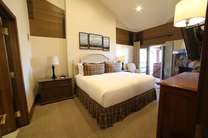 Room 129 of 500