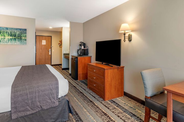 Room 28 of 67