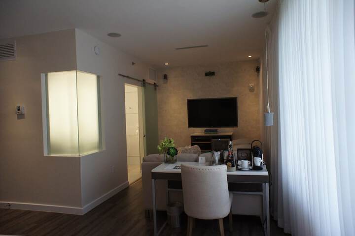Room 25 of 136