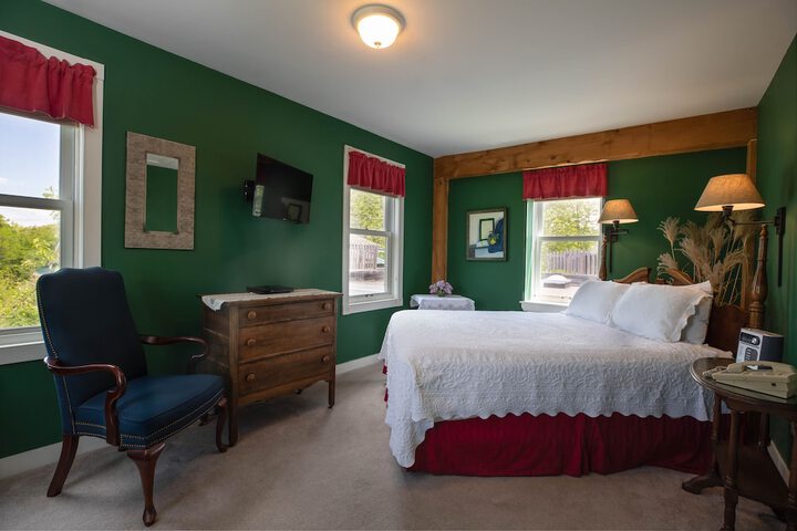 Room 49 of 191