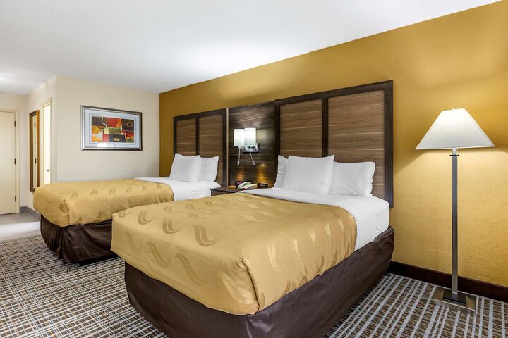 Room 16 of 36