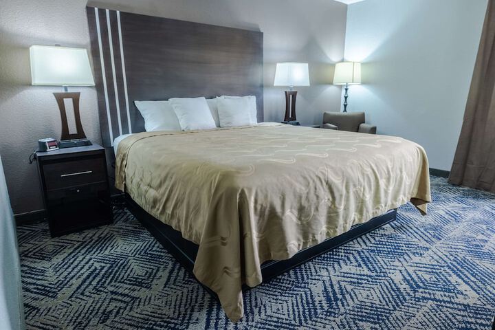 Room 34 of 43