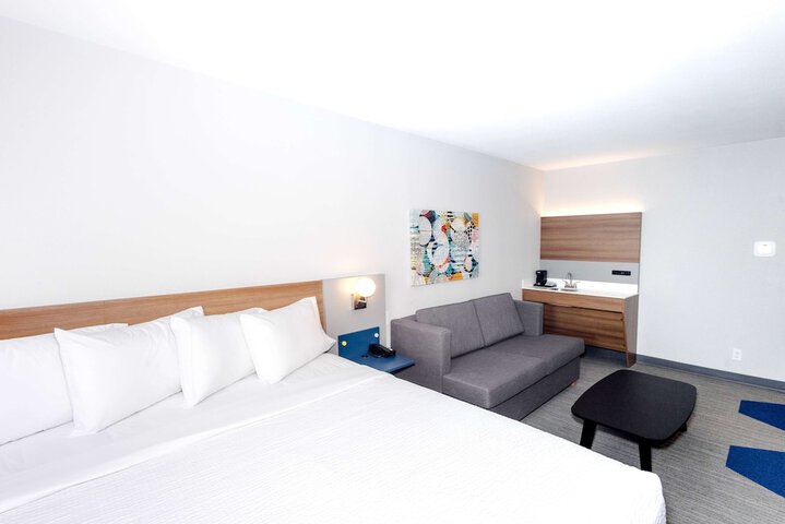 Microtel Inn & Suites by Wyndham Springville