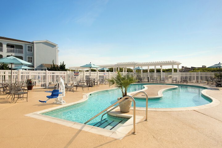 Hampton Inn & Suites Outer Banks / Corolla