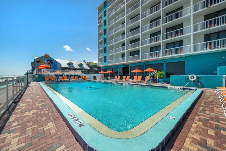 Pool 19 of 60
