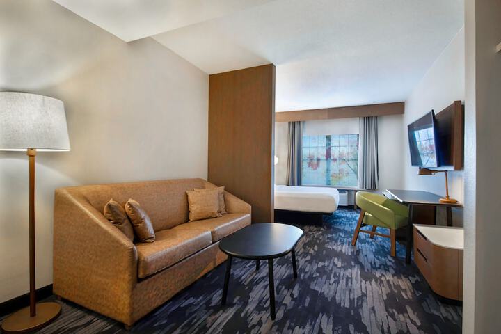 Room 19 of 48