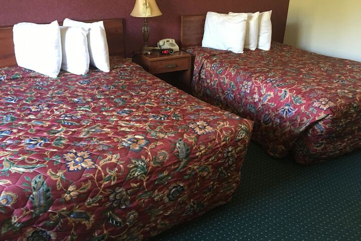 Room 8 of 19
