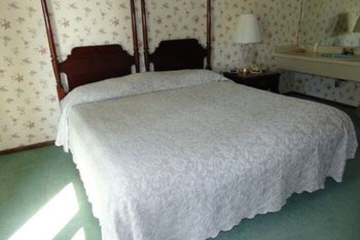 Knights Inn Lodge Resort Forest City