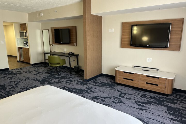 Room 28 of 58