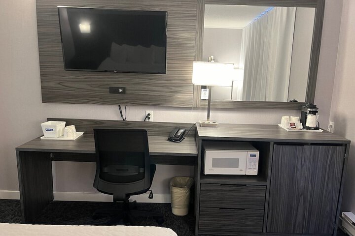 Room 30 of 44
