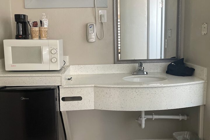 Room 13 of 44