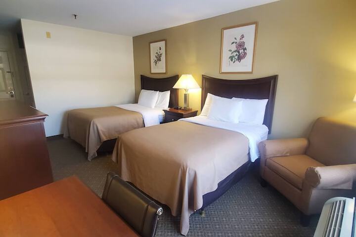 Country Inn at the Mall
