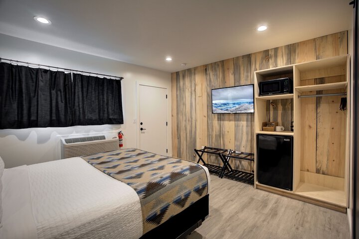 Room 17 of 21