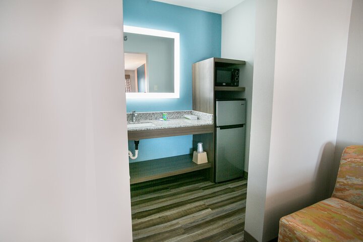Room 16 of 21