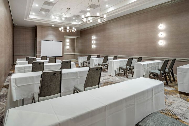 Sheraton Suites Wilmington Downtown