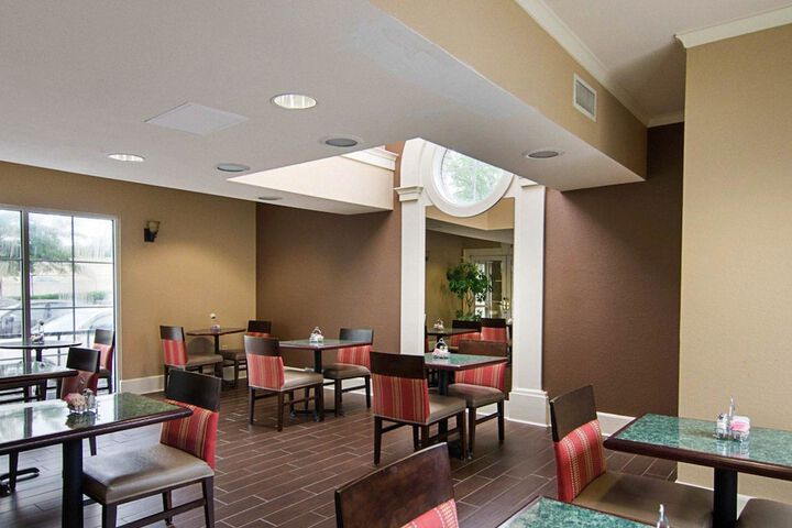 Quality Inn & Suites Little Rock West