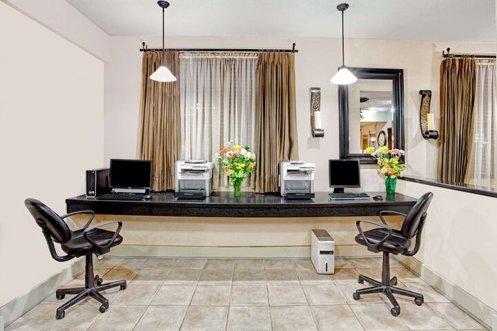 Business Center 16 of 16