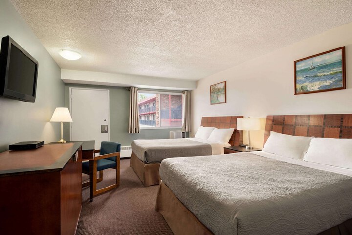 Room 32 of 56