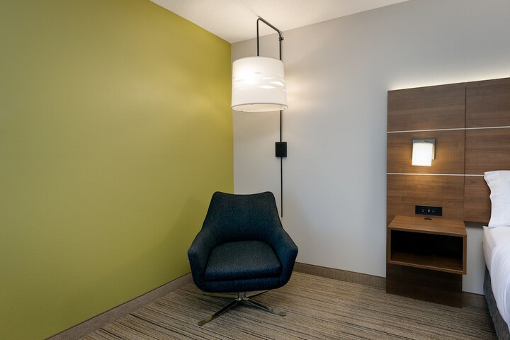 Room 38 of 64