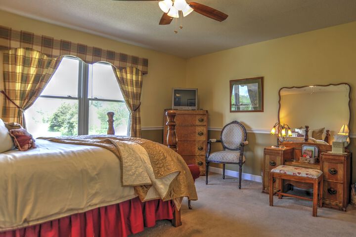 Blue Mountain Mist Country Inn & Spa