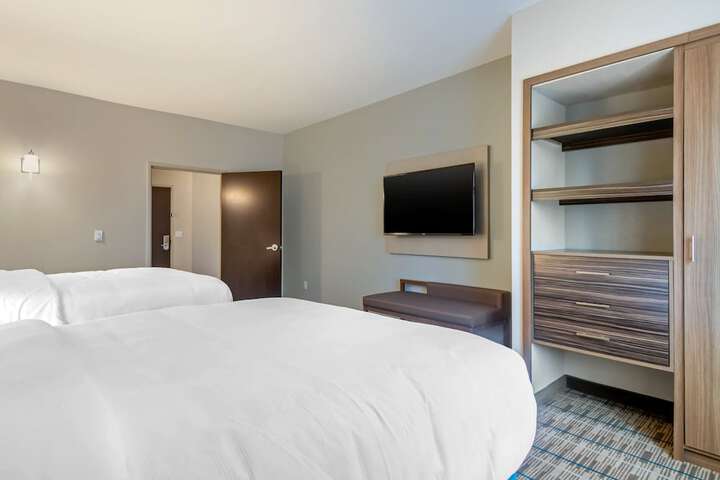 Room 22 of 37