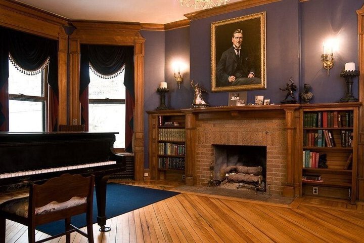 OVERLOOK MANSION