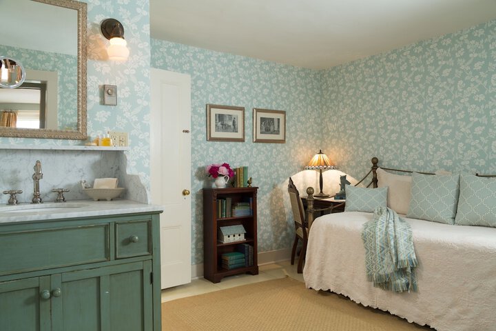 Room 29 of 46