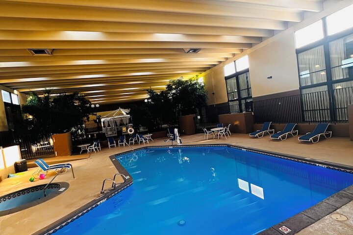Clarion Inn & Suites Roswell